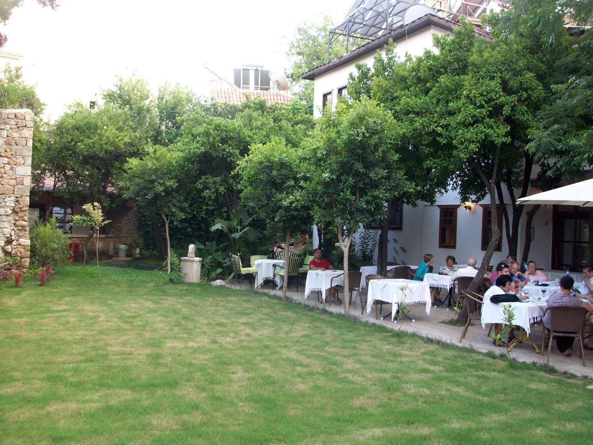 The Ninova Hotell Antalya Exteriör bild